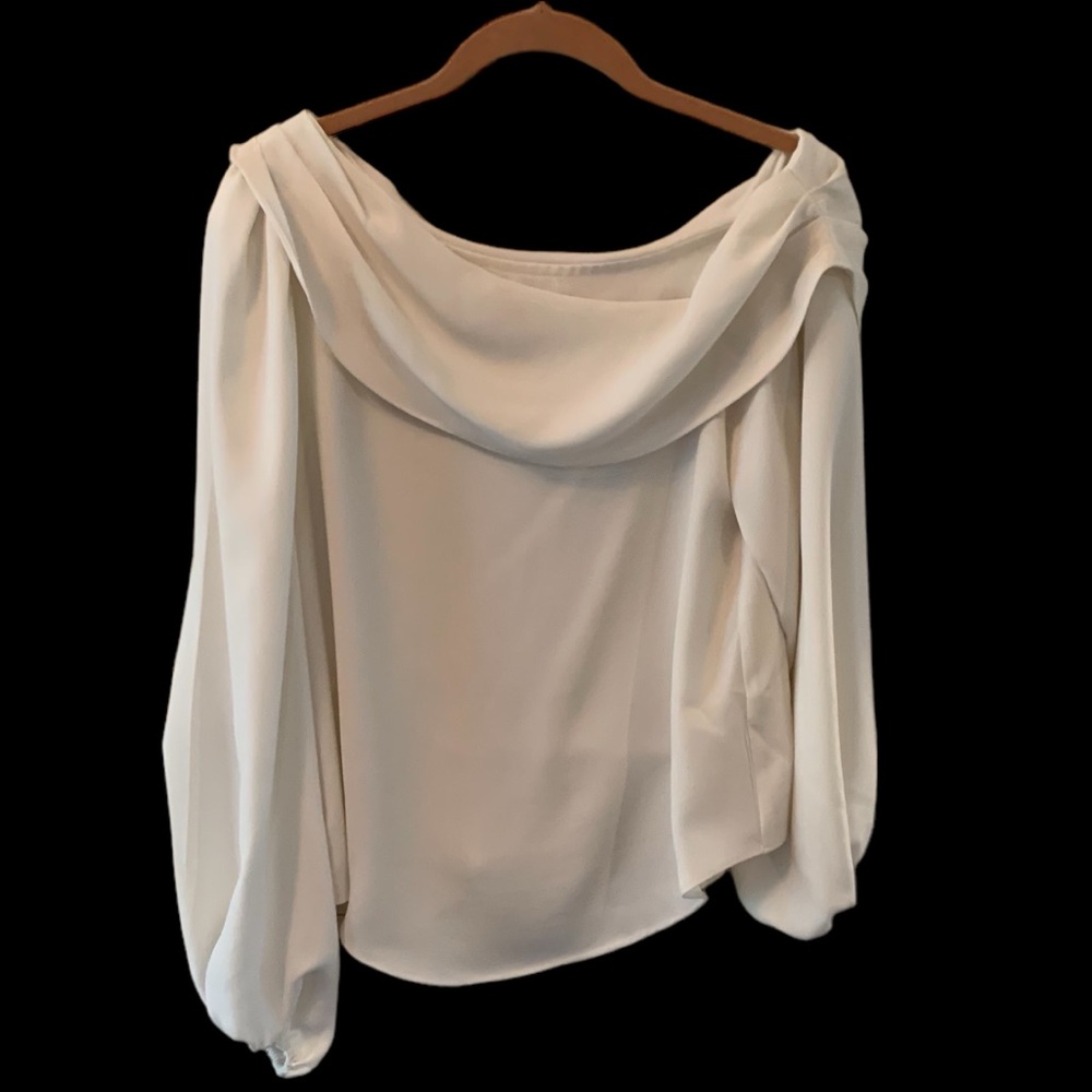 ⭐️Trina Turk Astronomical Long Sleeve Blouse⭐️